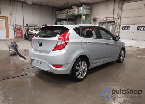 2013 Hyundai Accent Se z USA, uszkodzony, nr VIN KMHCU5AE9DU086265